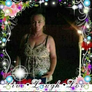 Meet your Posher, Gloria